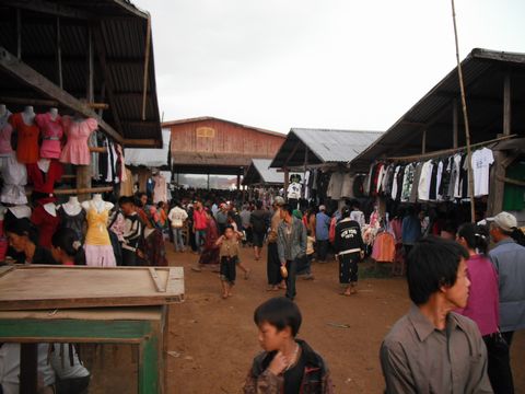 �}�[�P�b�g��O