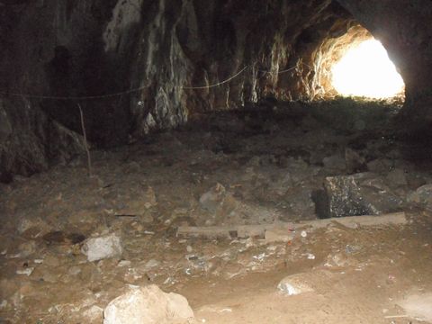 �^���s�E���A