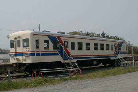 kiha201b.jpg (30806 �o�C�g)