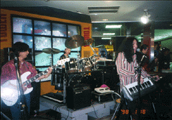 �X�e�[�W�S�̂̎ʐ^