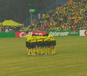 �����O�̉~�w