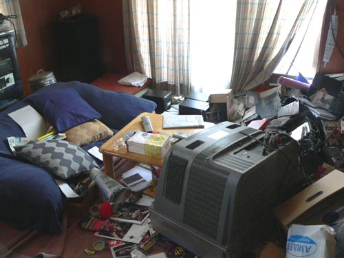 ブラウン管テレビ倒壊の図