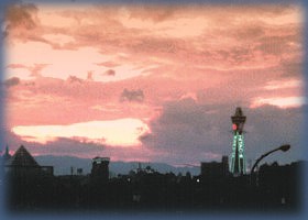 通天閣暮色