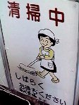 �T��