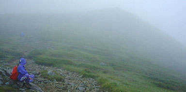 ガスの山−2578mピーク手前