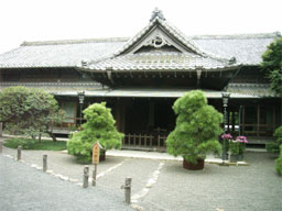 ����h�{�w