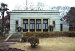 ������