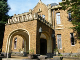 ���O�c��ݓ@