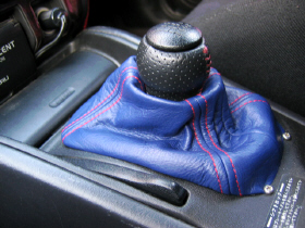 �v���V�t�g�u�[�c�i�ԃX�e�b�`�t���j