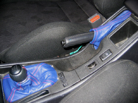 �u�[�c�ƃJ�o�[�̑S�̂������}