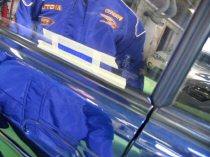 ��p�䎆���K���X�ʂɓ\��t�������