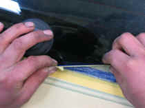 �T�d�ɑ䎆�𔍂����E�E�E�ْ��̈�u