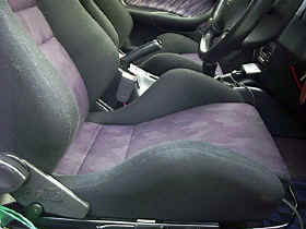 �V�[�g�̋r���̗l�q