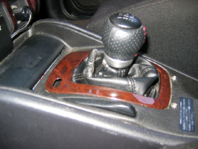 �m�[�}���̃V�t�g���o�[��Z�k���Ă���l�q