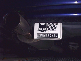 �}�[�V���������̊p�`�n�[�h�J�o�[