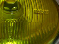 �����Y�J�b�g�̓C�G���[���z���C�g������