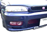 �t�����g���E�E�΂ߑO����