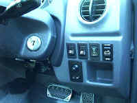 �^�]�ȉE���ɂ���X�C�b�`�Q