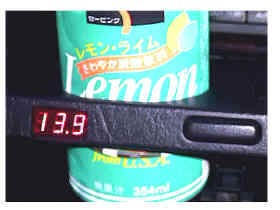 �J�b�v�z���_�[�g�p���̓d���\��