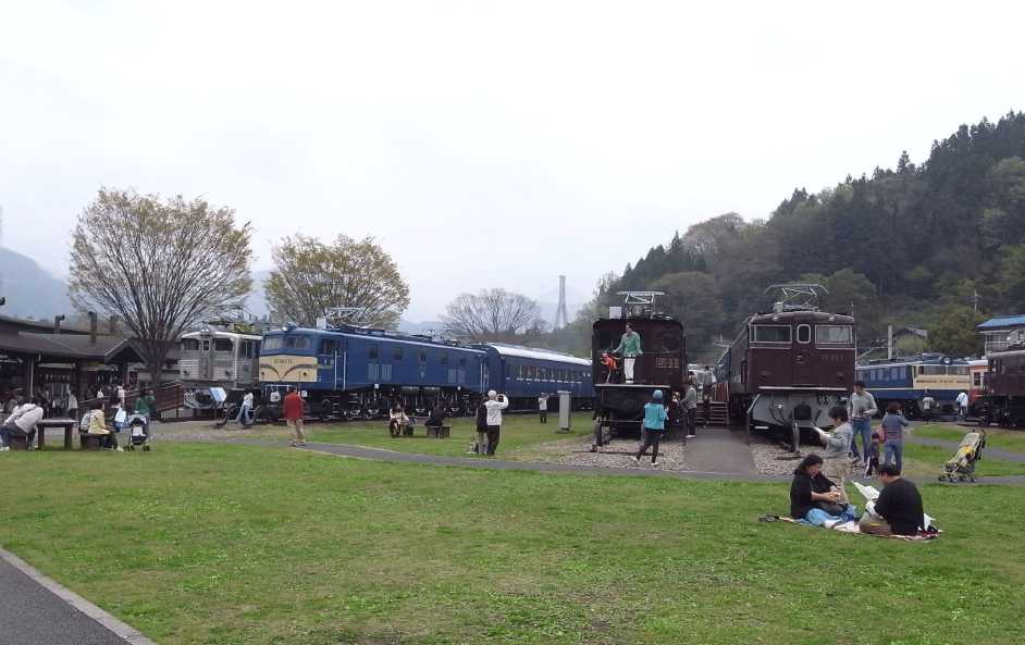 25-04.jpg