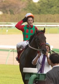 帽子を取って