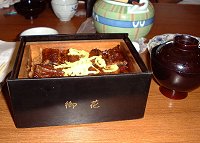 柳川といえば、やはりうなぎ。