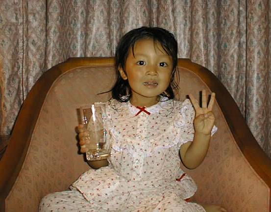 ホテルに着いてくつろぐ千佳