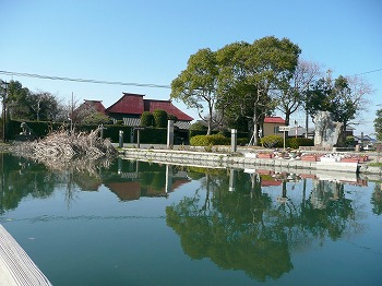 E쉺
