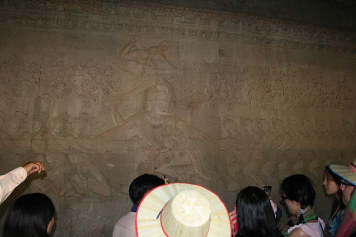 神々の綱引き、大きくなります