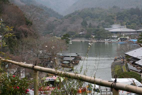 保津川を望む