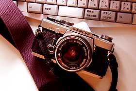 OLYMPUS OM-2