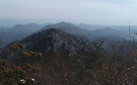 �������R