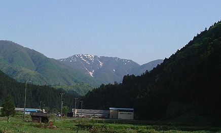 前山