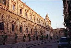 �T���^�N���[�`�F����