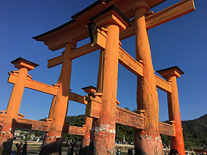 宮島、厳島神社の鳥居