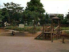 成瀬ヶ丘３丁目児童公園