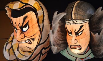 �˂Ԃ��̃f�B�X�v���C�i�V�X�w�j