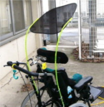 車イス用の日よけ