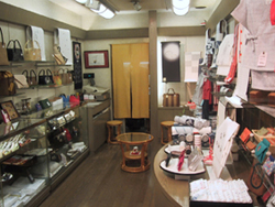 和装の銀座・三河屋