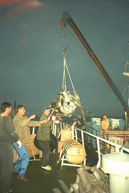 �G���W���܂Őςݍ���