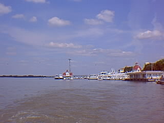 ���ԍ]�V��