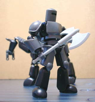 ちょっと仮面ライダータイガを思い出させるアックスを持ったオメガナイト