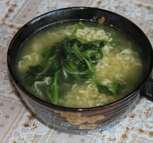 小松菜が入ったラーメン