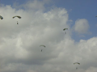 free-fall by paratroopers