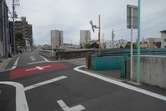 �R�苴