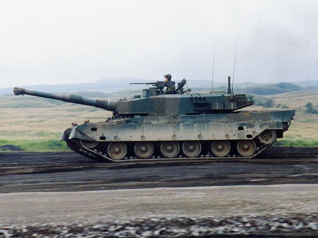 Type 90 tank