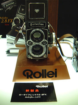 rolleifx1.jpg (26396 oCg)