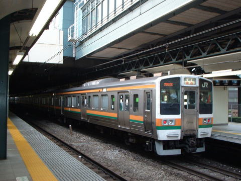 湘南新宿ライン211系