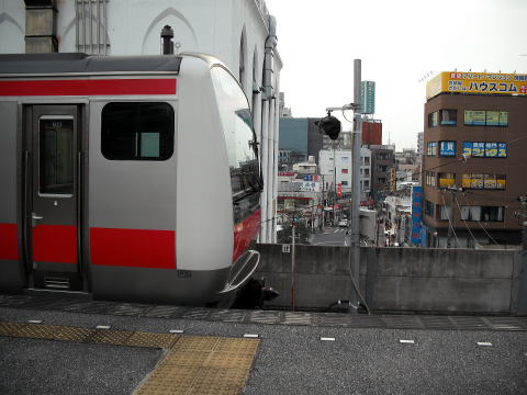 西船橋駅に現れた京葉線のE233系