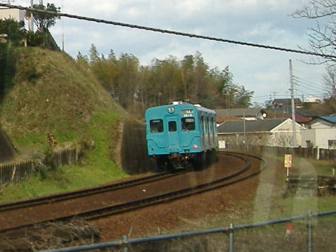 映画「バッチギ」撮影用に京浜東北線と同じスカイブルー塗装になった関東鉄道キハ350形